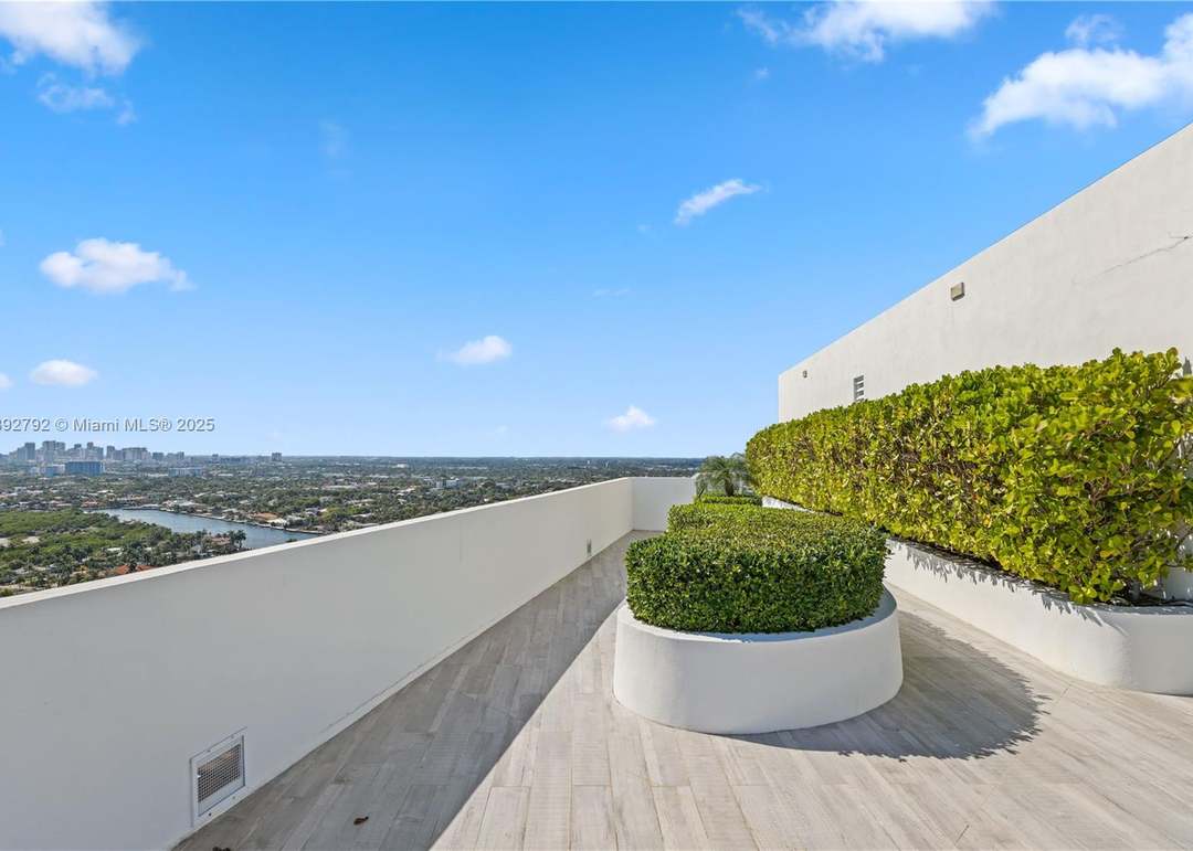 2200 N Ocean Blvd Unit S2301