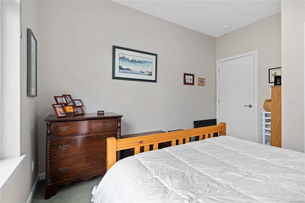 2471 Fern Wy