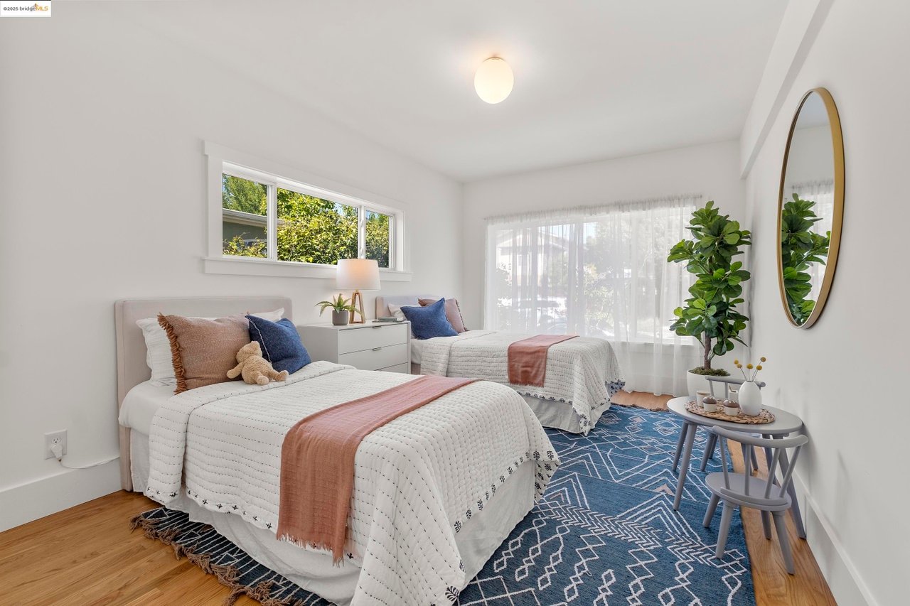 2514-2516 Mathews St