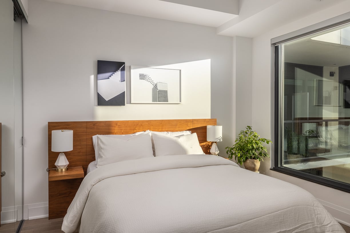 A Grande Penthouse In The Annex