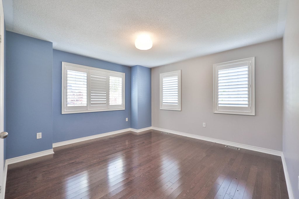 2151 Bingley Cres