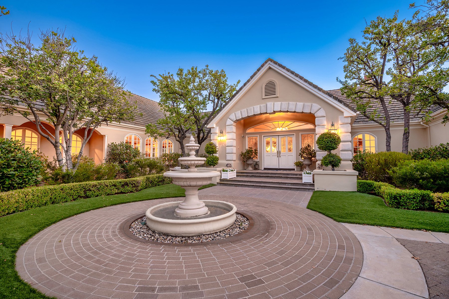 1673 Crown Ridge Court