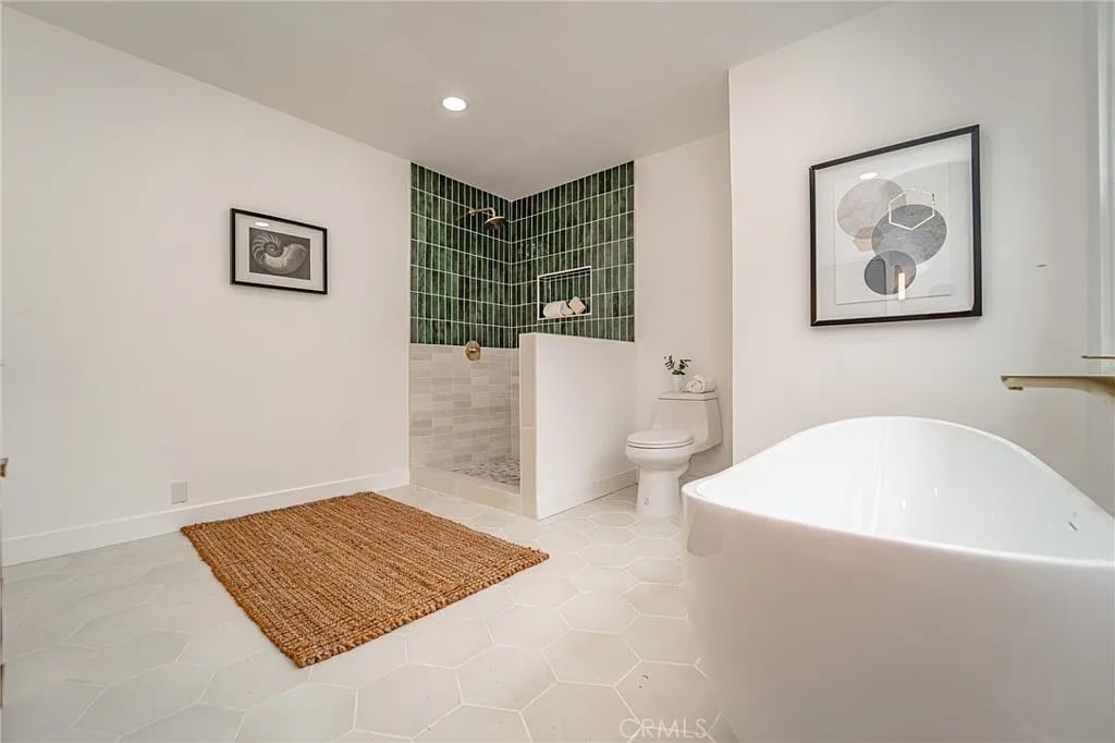1670 Casitas Ave