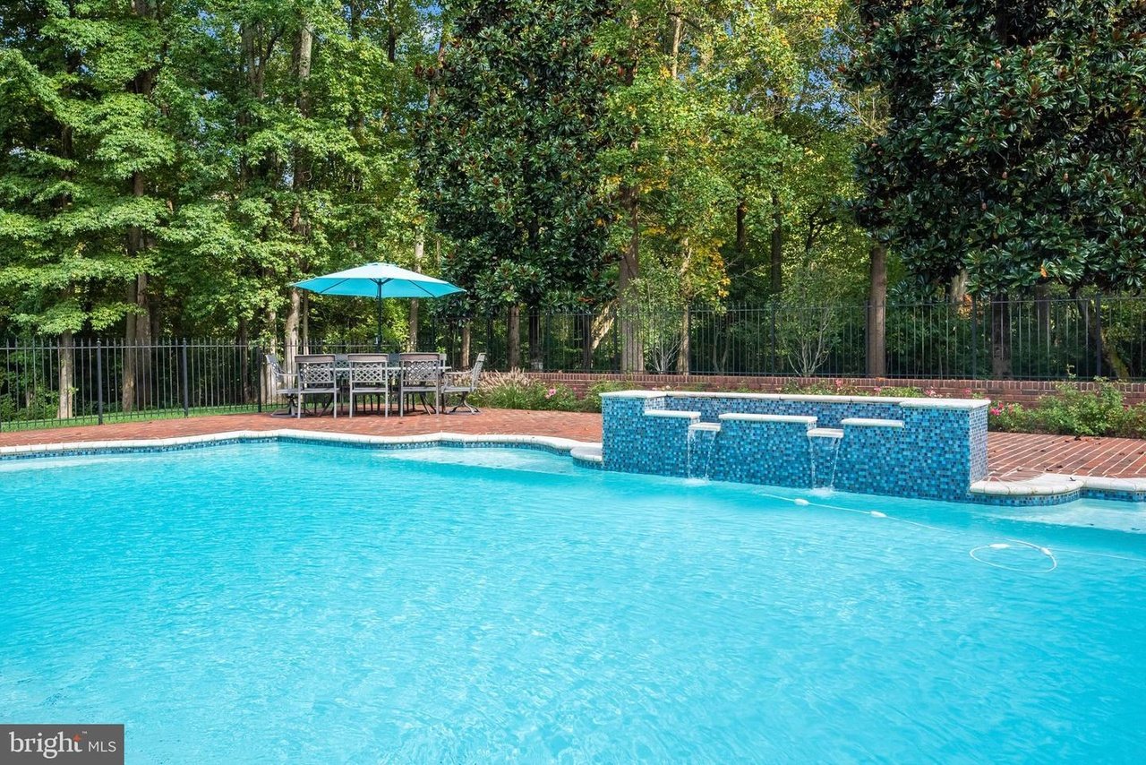 1101 Captain Bell Ct