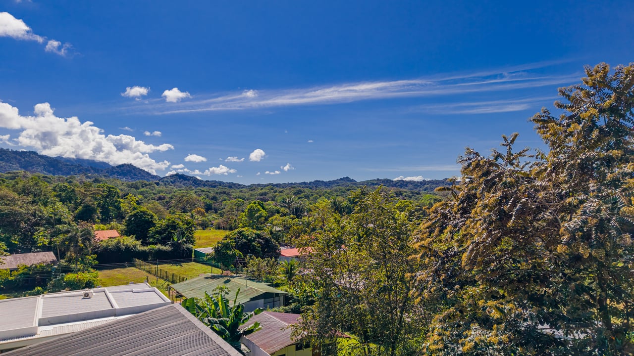 Turnkey Home in Ojochal Expansion Potential & Mountain Views