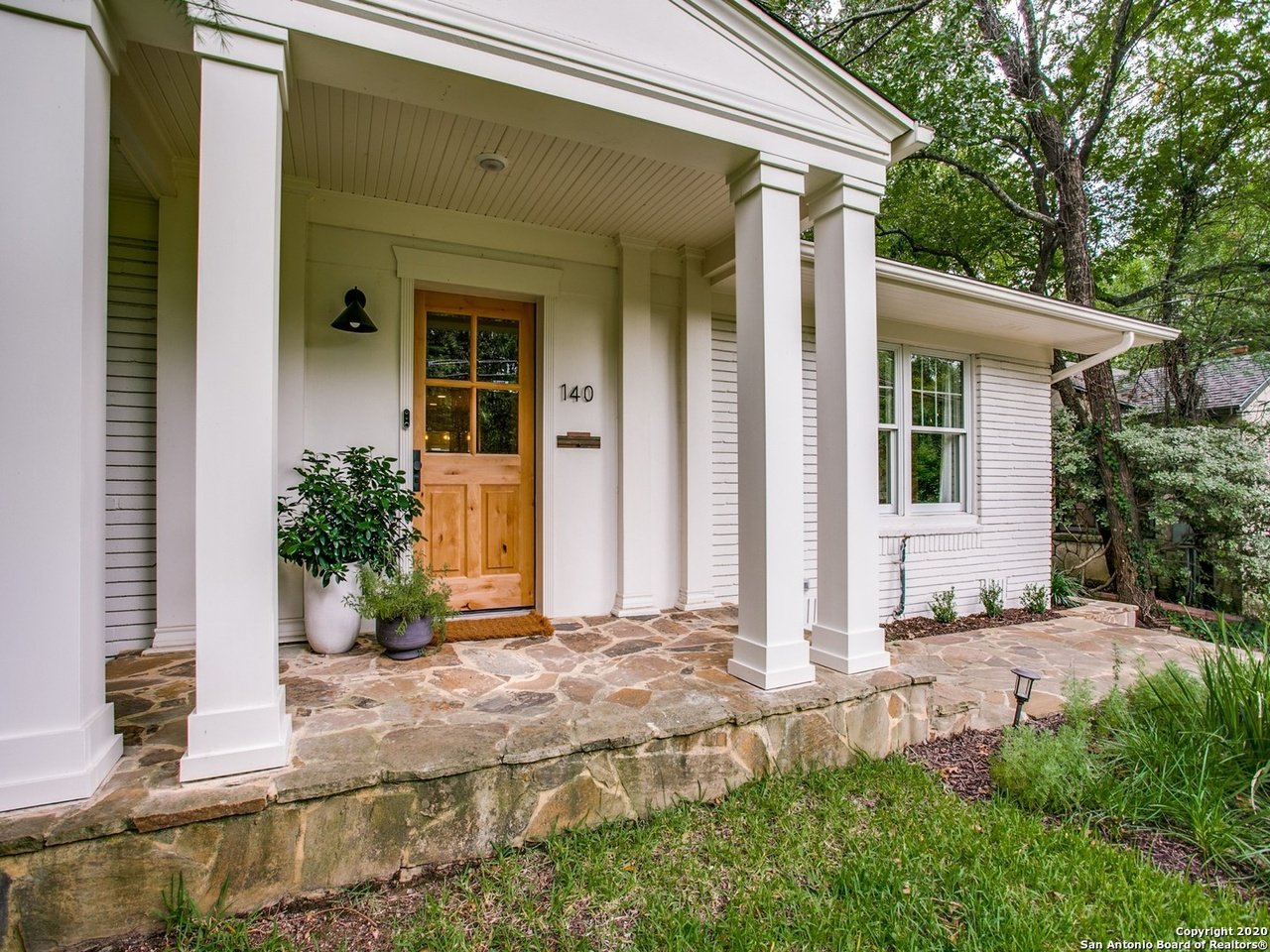 140 Schreiner Pl