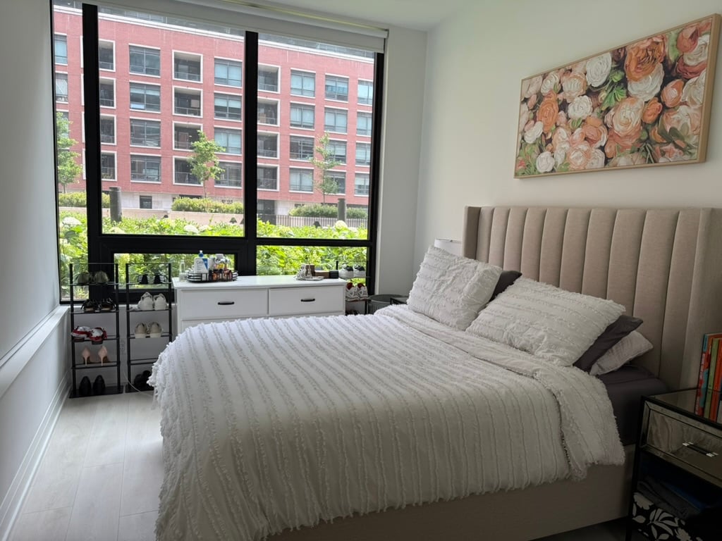 33 Frederick Todd Way 217, Toronto C11 Unit: 217