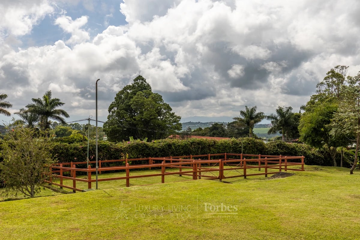 20089 - Luxurious Coffee Estate for Sale in the Mountains of Alajuela