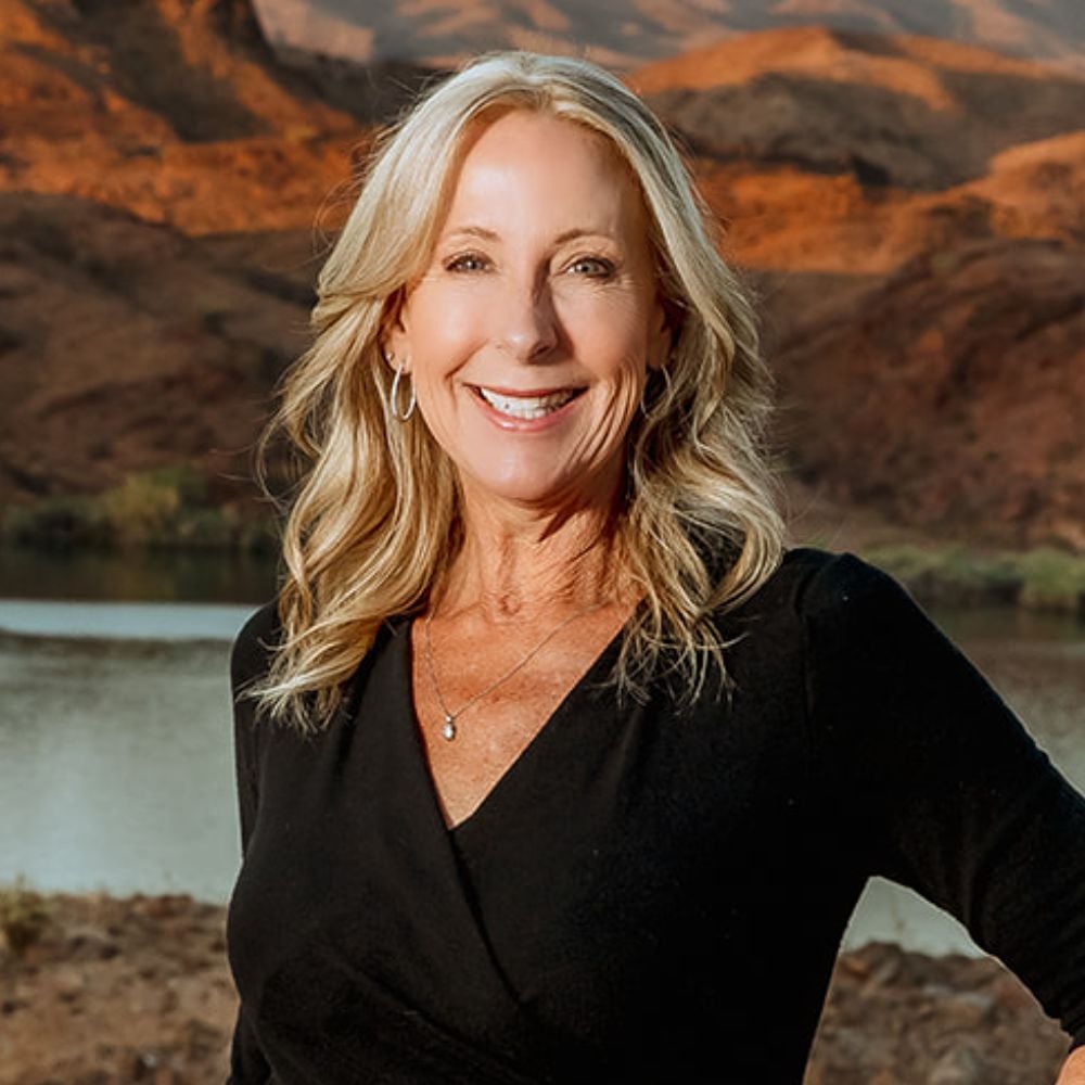 Cammy Deville Lake Havasu City, AZ Real Estate Agent Headshot