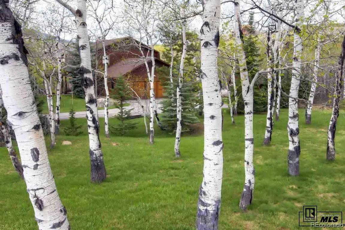 1372 Anglers Dr