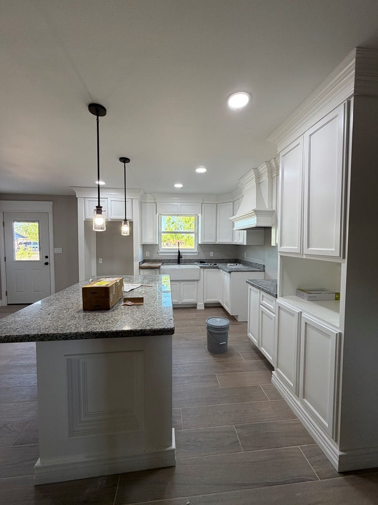 3204 Calle Teresa