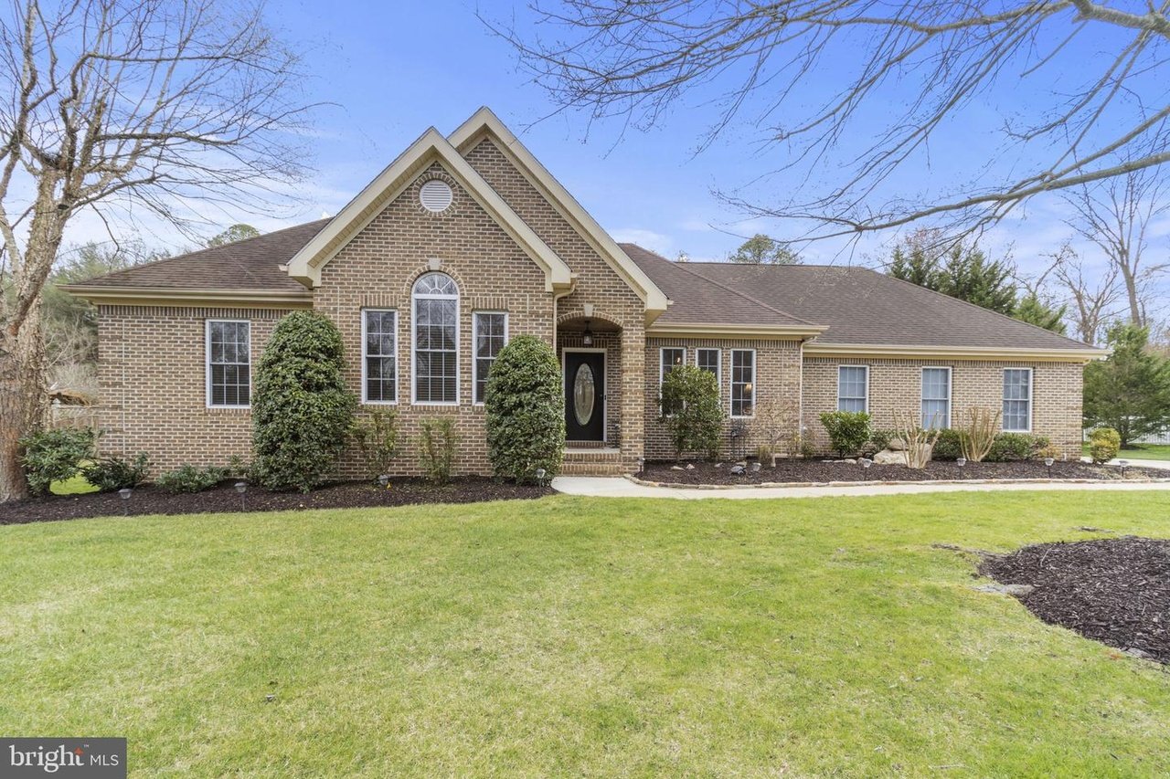 729 Rosewood Rd