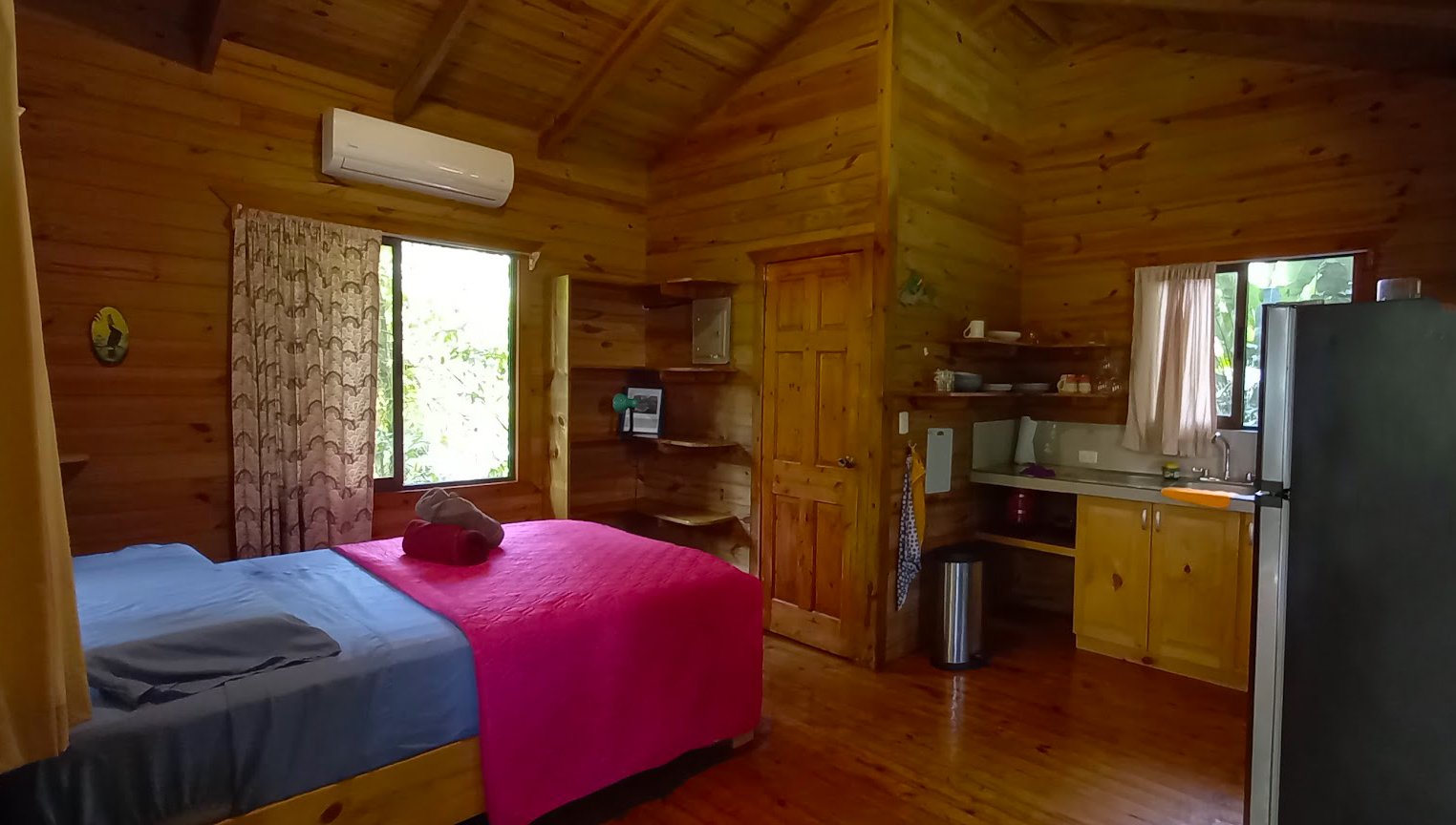 8 Cabinas with Swimming Pool on Lush Jungle Property | Uvita
