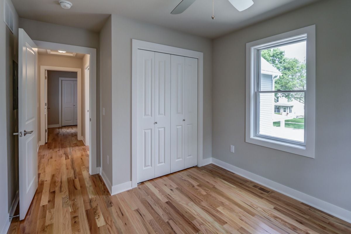 For Rent: 1213-15 Vilas Ave