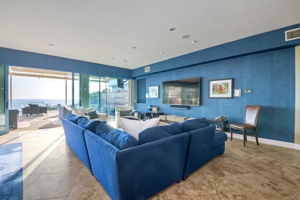150 Neptune Ave