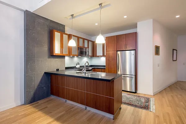 59 John Street Unit: 9A