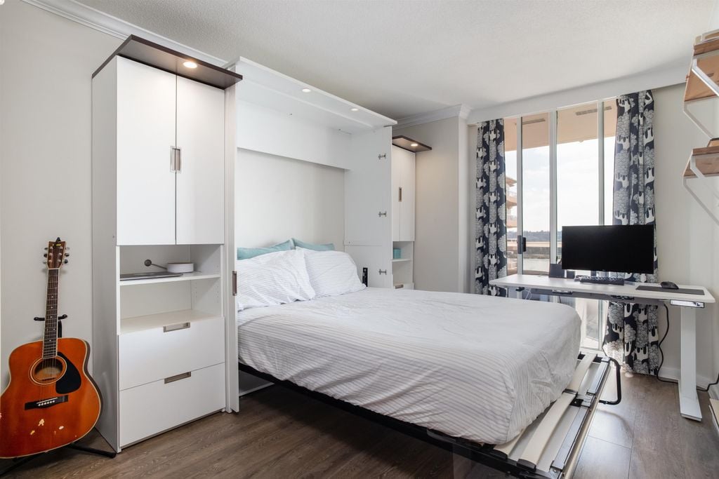 1245 Quayside Dr, #1805