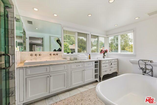 427 Sycamore Rd