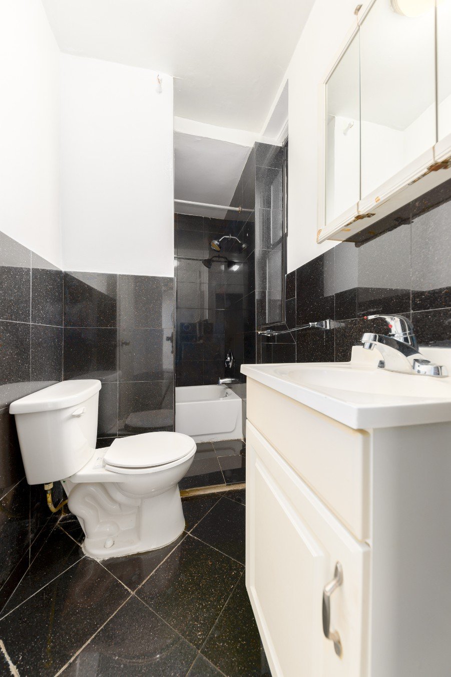 345 East 12th Street Unit: 26