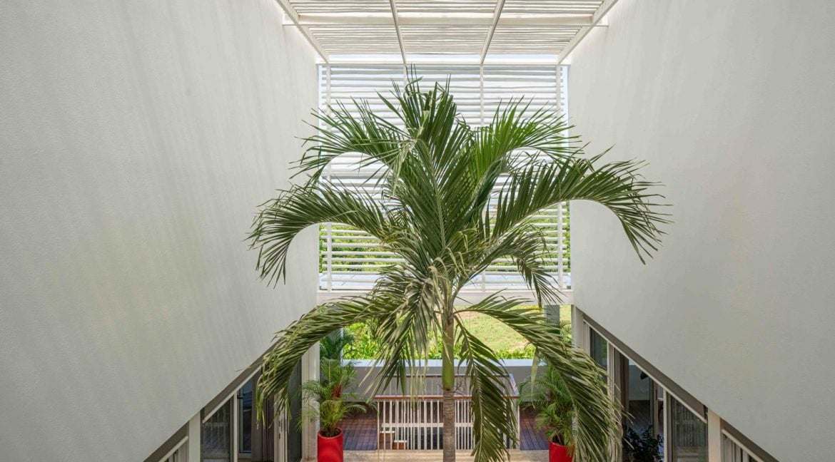 Ocean View Residence in Miramar