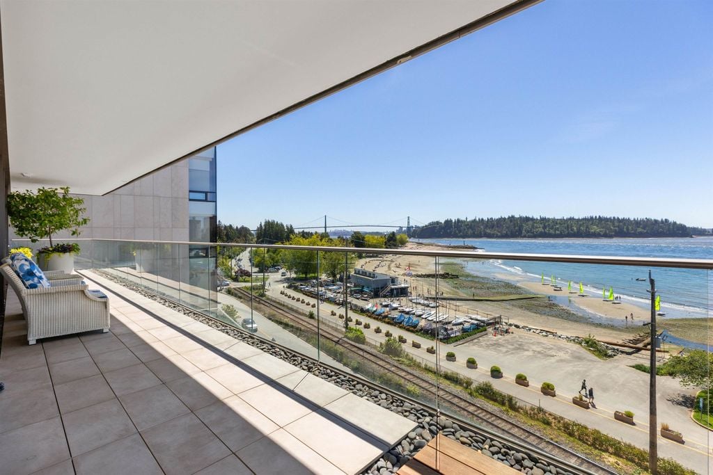 1355 Bellevue Ave, #505