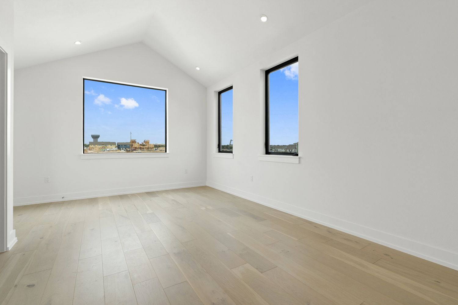 3809 Taniguchi St