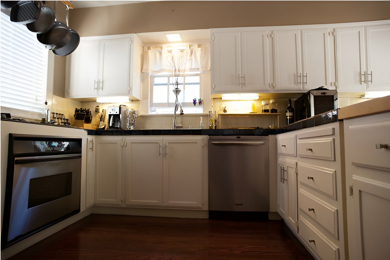 1824 Markham Way Sacramento, CA 95818- For Sale in Land Park