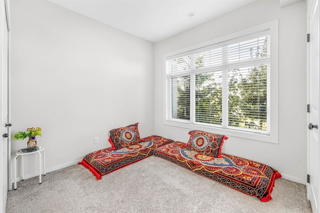 17557 100 Ave, #32