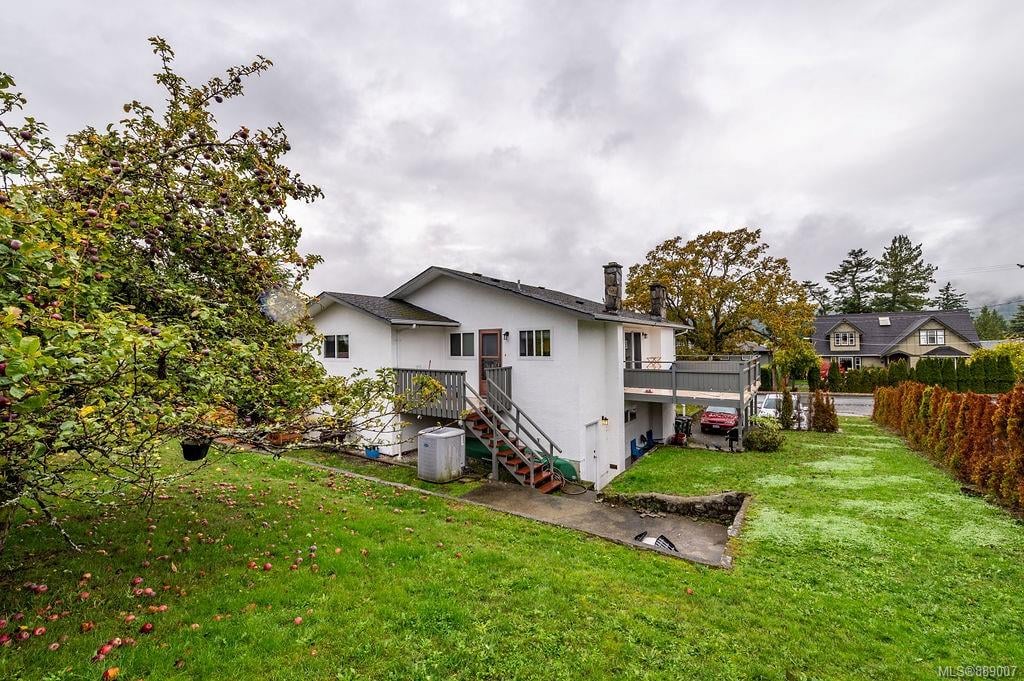 4367 Torquay Dr
