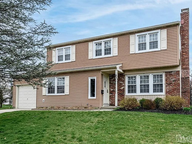 1405 Noreen Dr