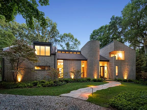 5 Hidden Oak Ln