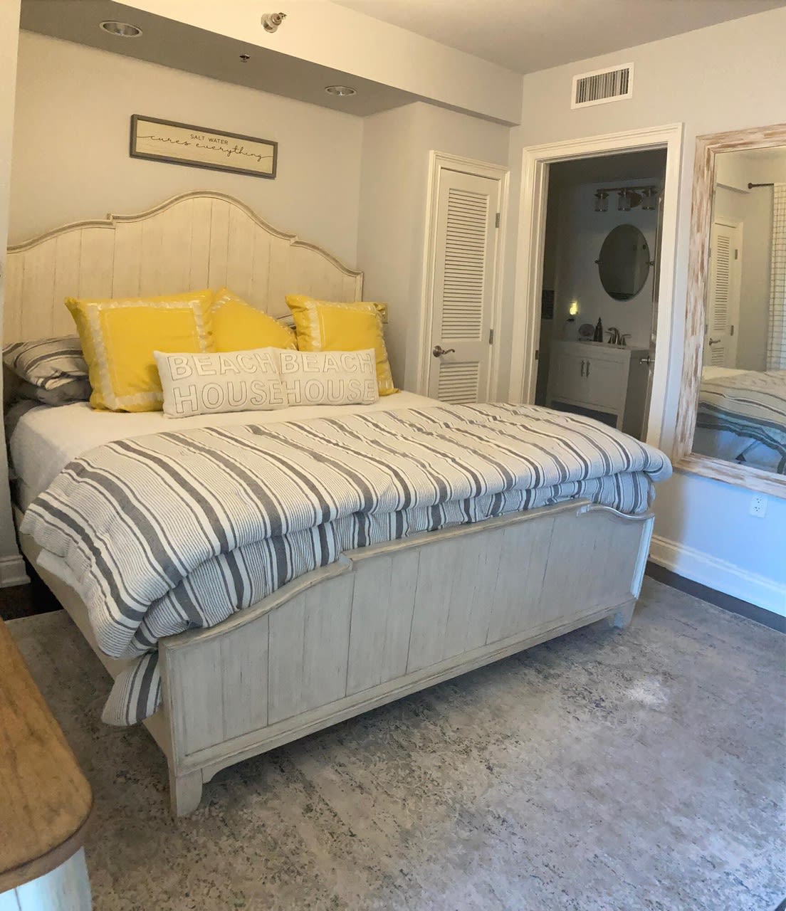 114 Carillon Market Street Unit 201