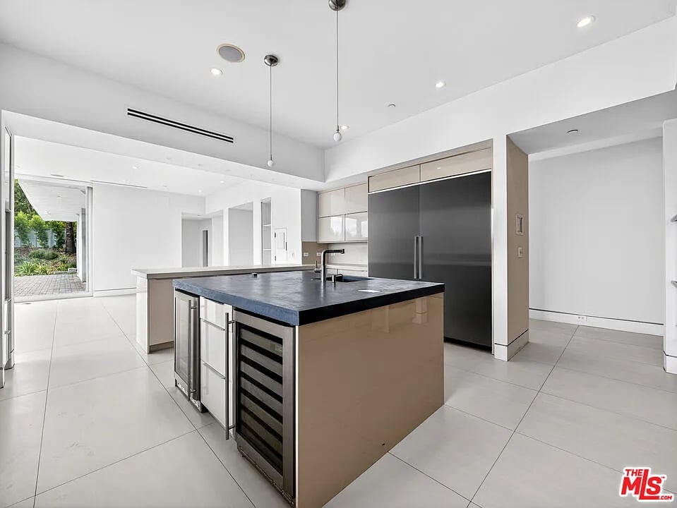 770 Paseo Miramar