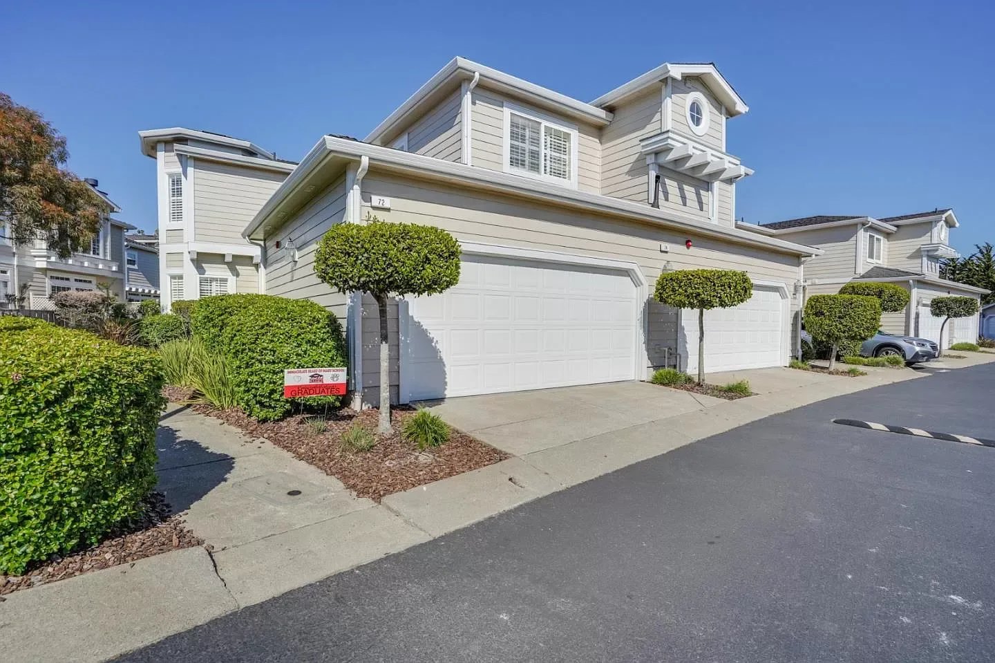72 Outlook Cir