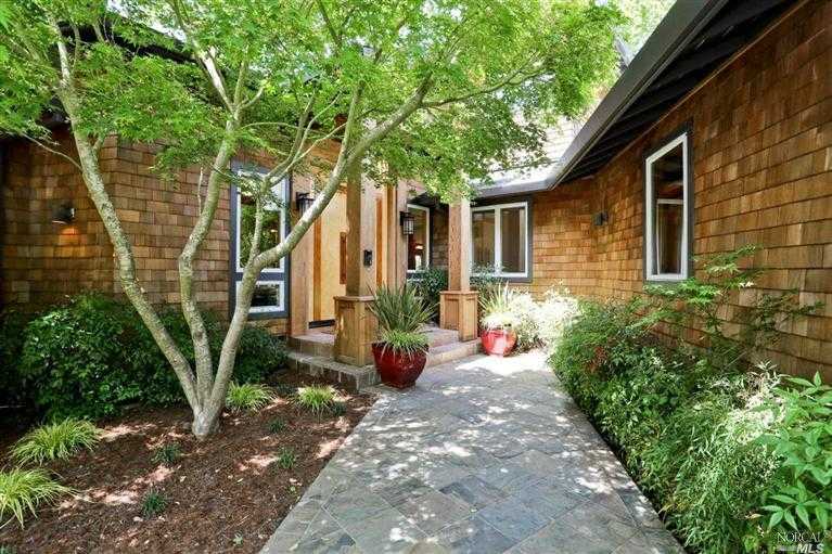 25 Manor Rd