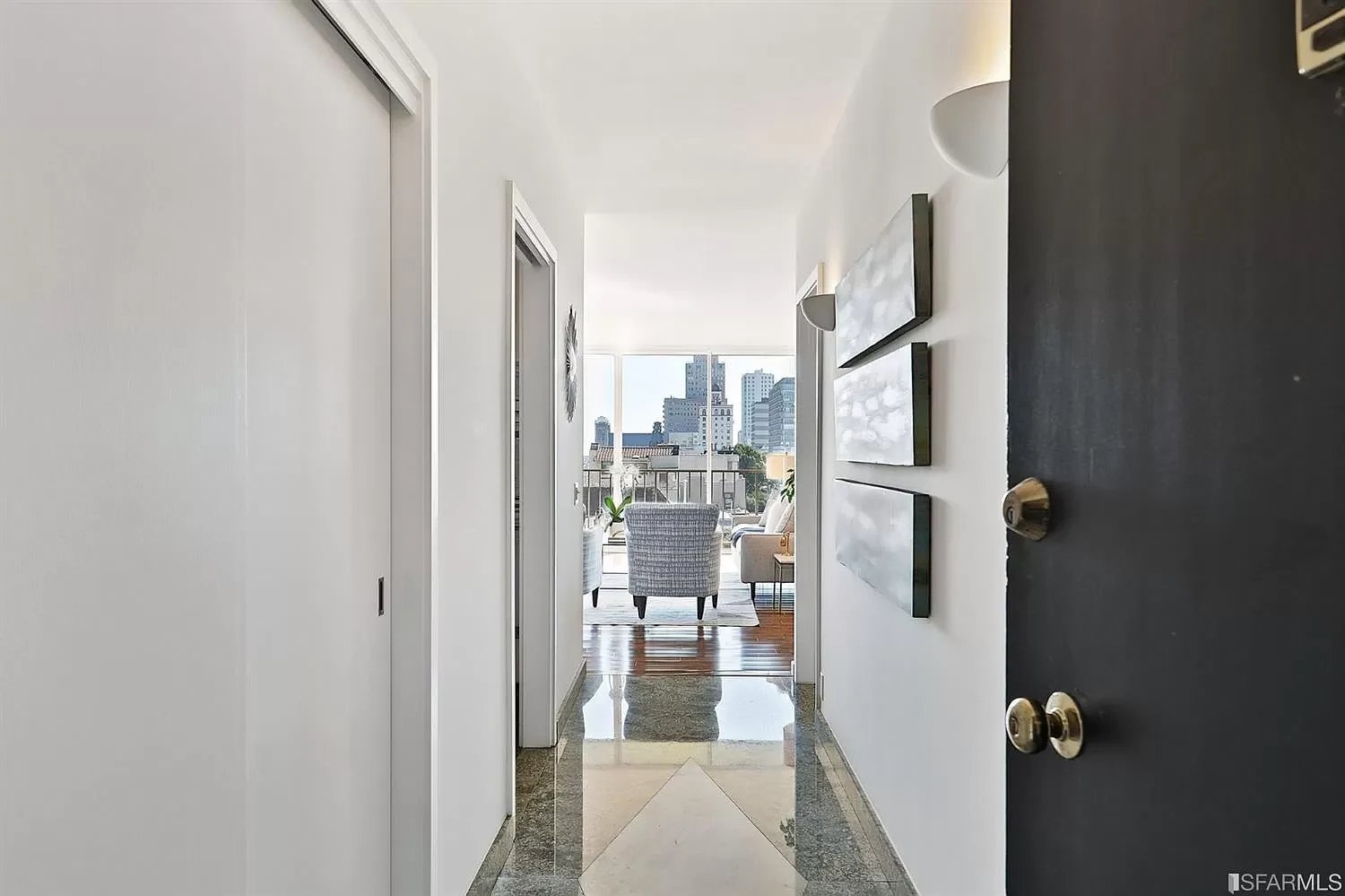 999 Green St APT 1104