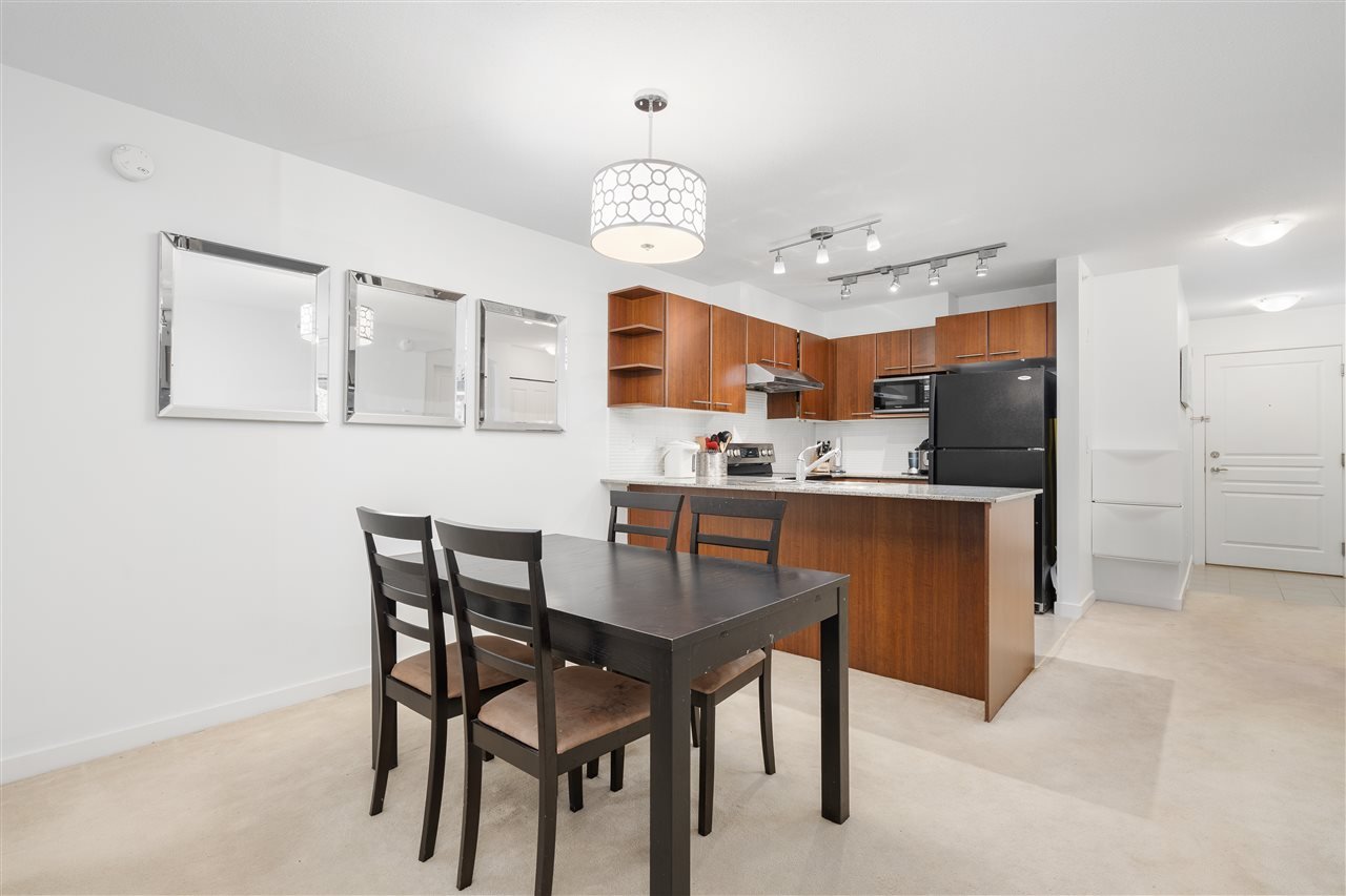 428-4833 Brentwood Dr