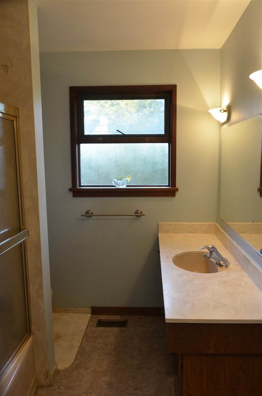 8431 Fairdell Cres