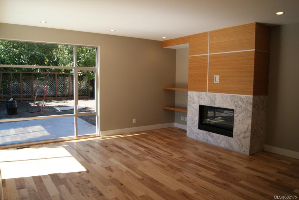 954 Monterey Ave
