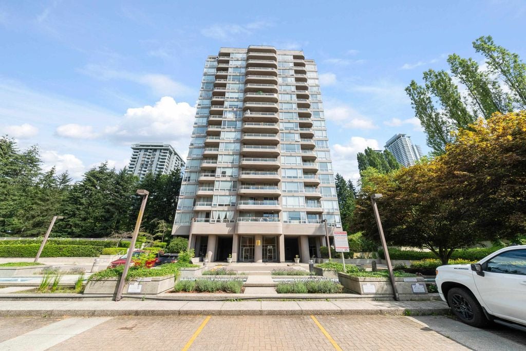 9633 Manchester Dr, #1701
