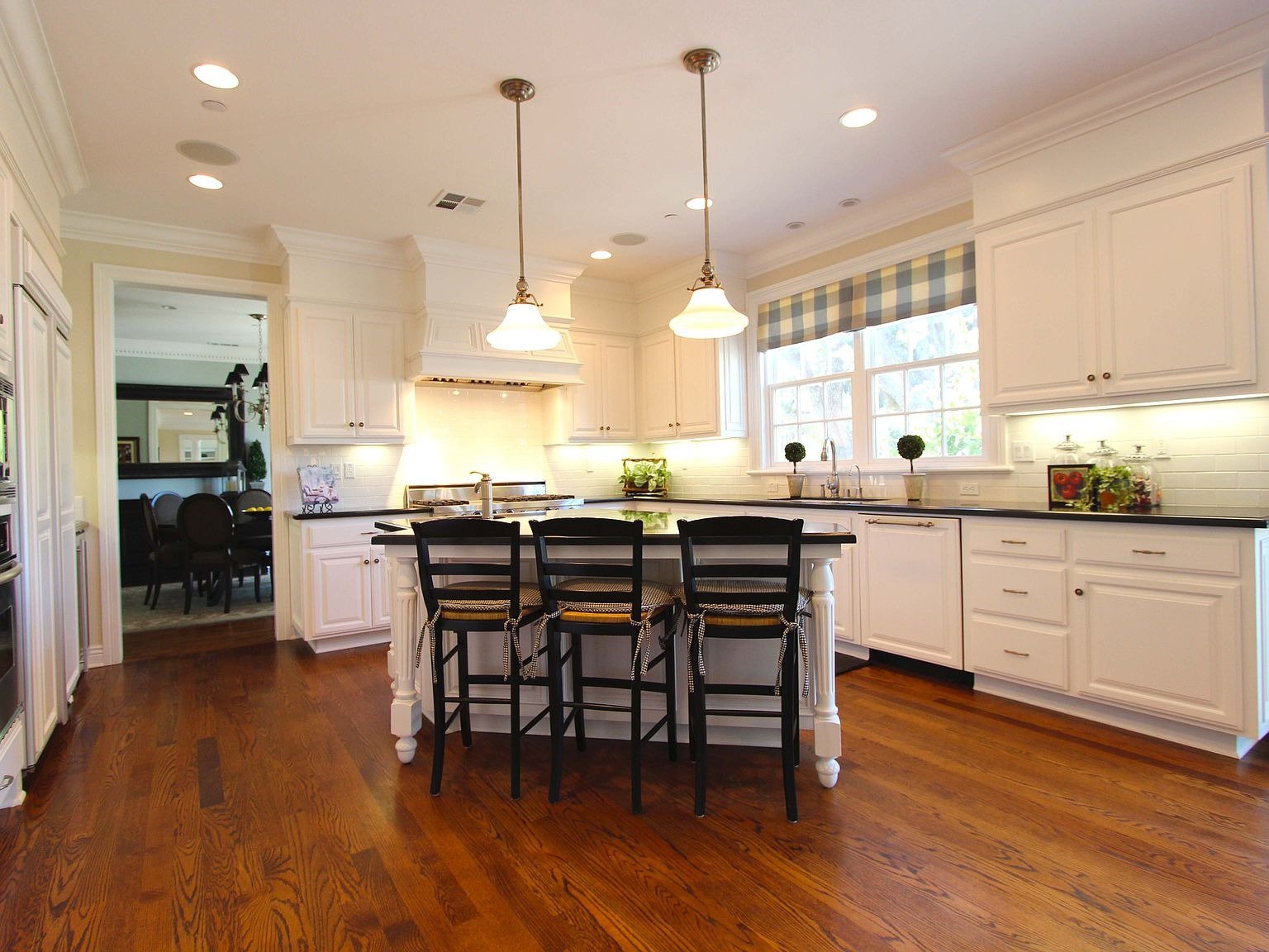 23 Sanford Ln
