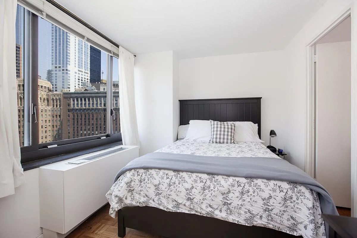 200 Rector Place #18M