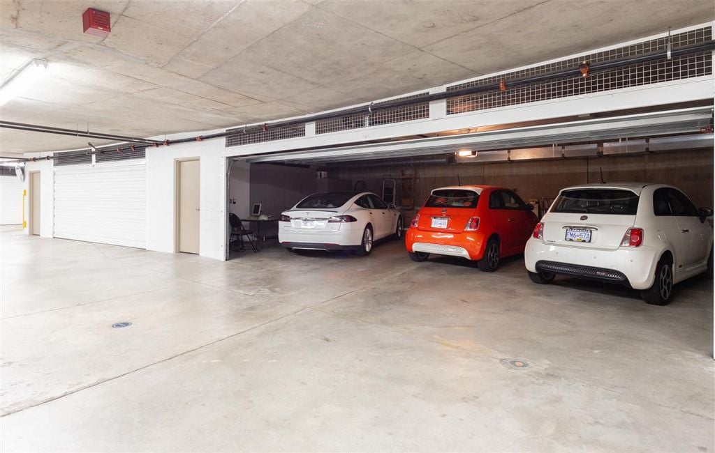 1560 Homer Mews, #1502