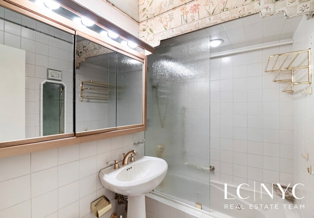 220 East 60th Street, #9E