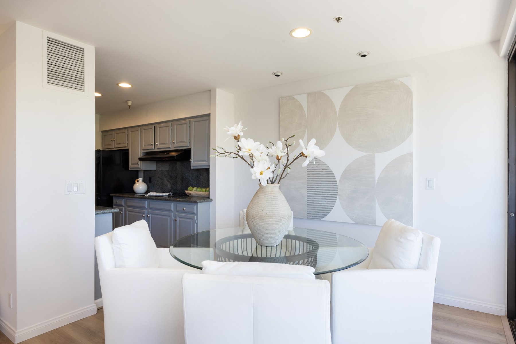 10790 Wilshire Blvd #301, Westwood