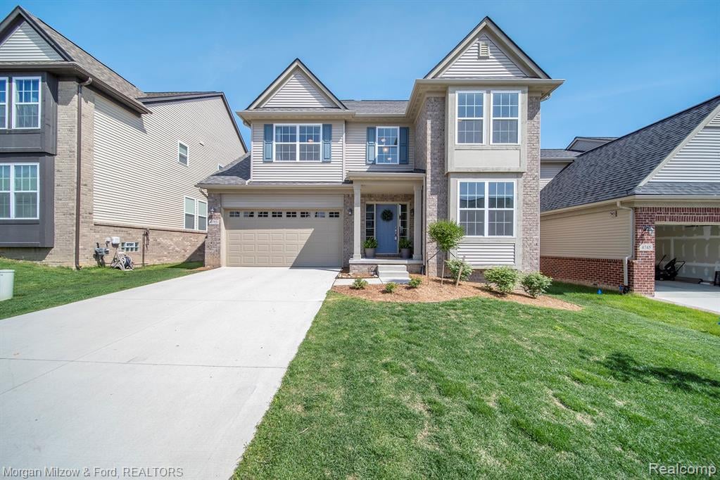4753 N Stonegate Circle