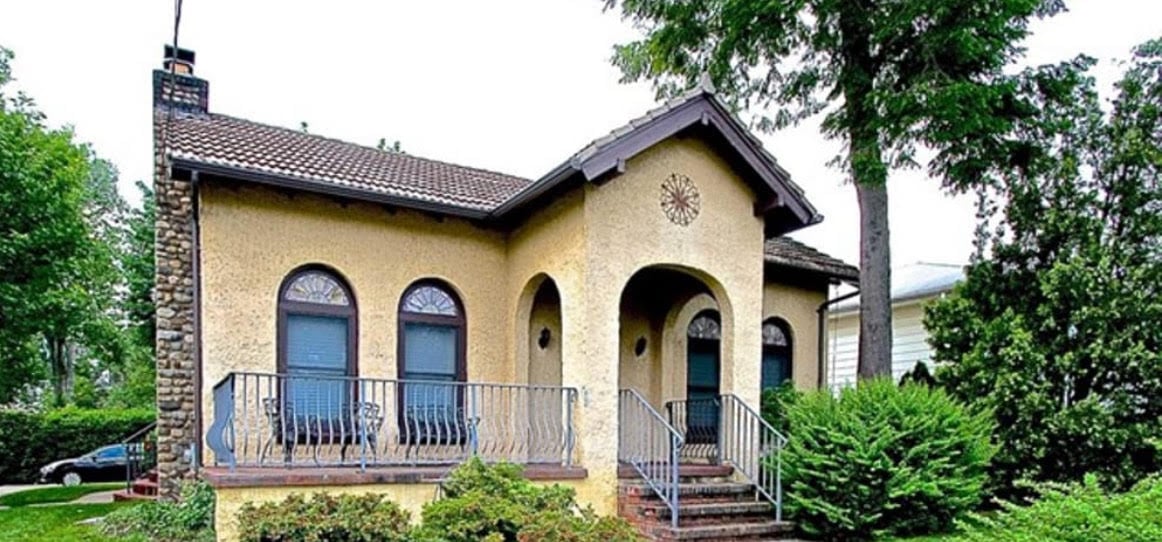 2-02 Cyril ave
