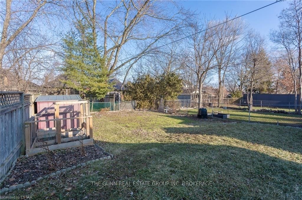 22 Thomas Janes Dr