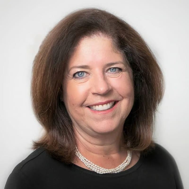 Susan Grant Berkeley, CA Real Estate Agent Headshot