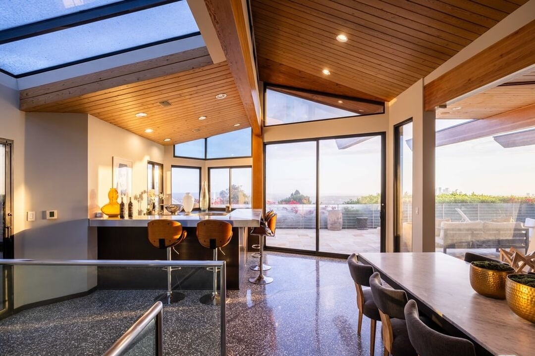 Orion Crest, Devlin Dr, 90069